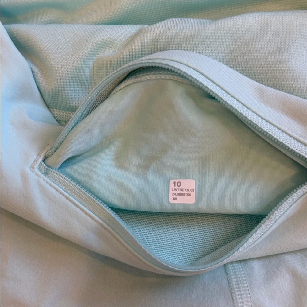 lululemon speed up high rise shorts 2.5” - Picture 3 of 5
